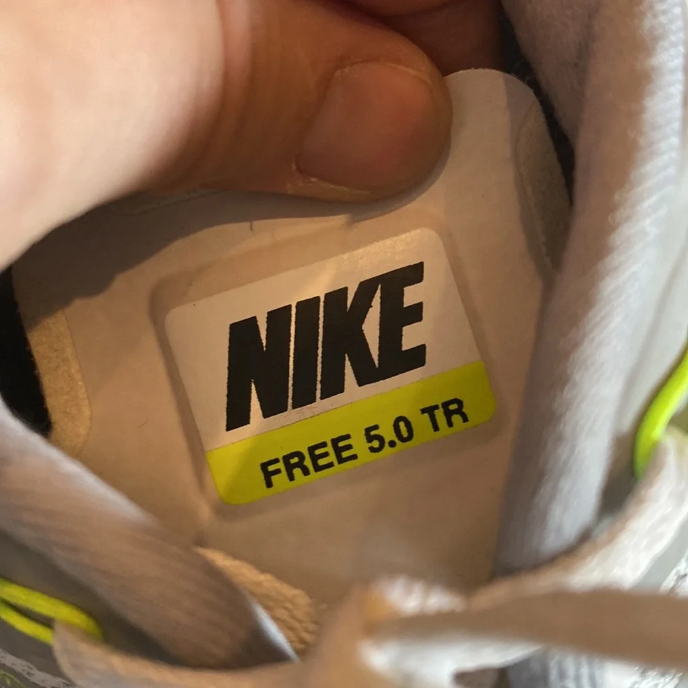 Nike Mens fly wire free 5.0 TR gray white trainers sneakers size 18